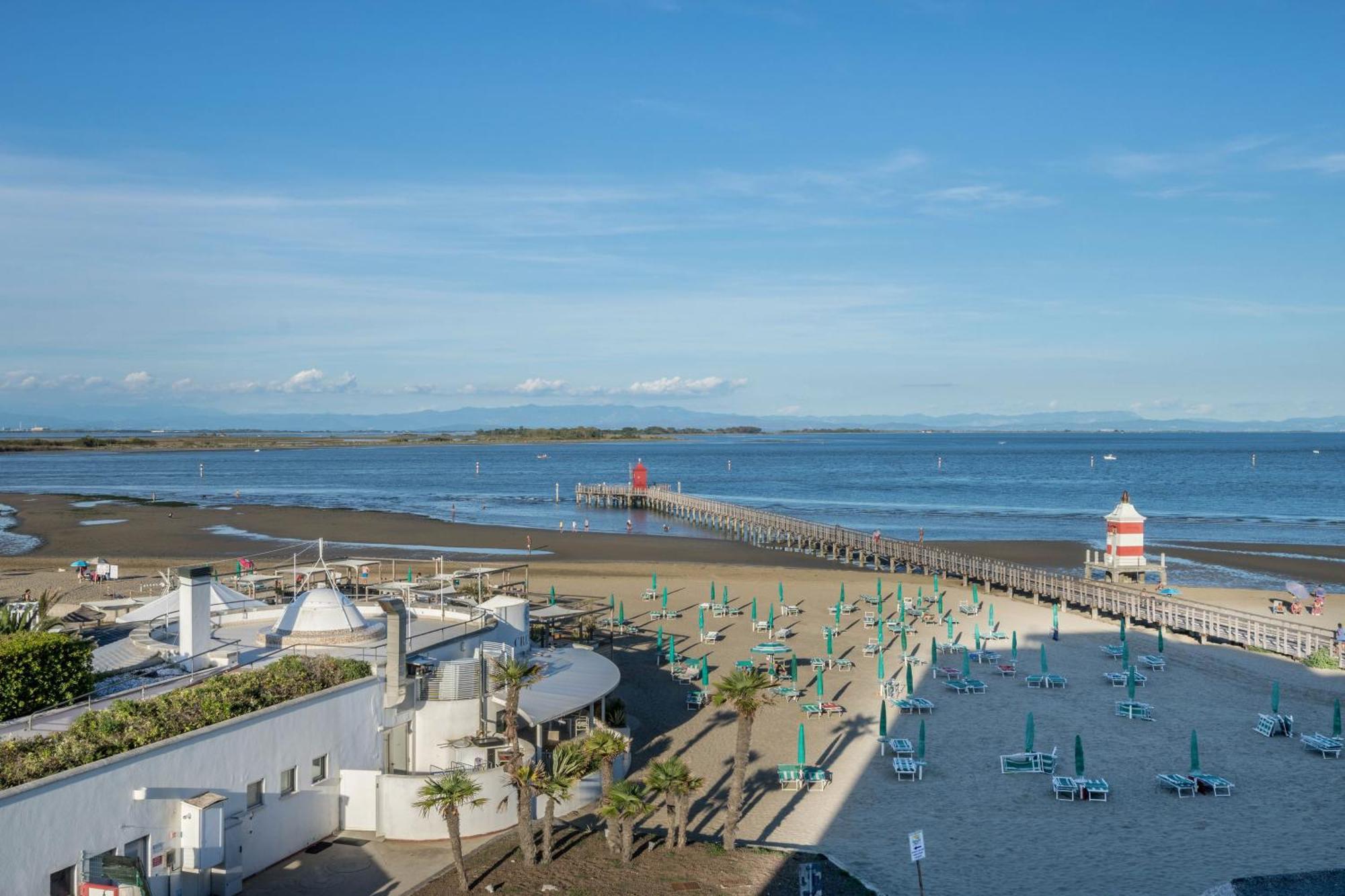 Ferienwohnung La Terrazza Sul Faro Lignano Sabbiadoro Exterior foto