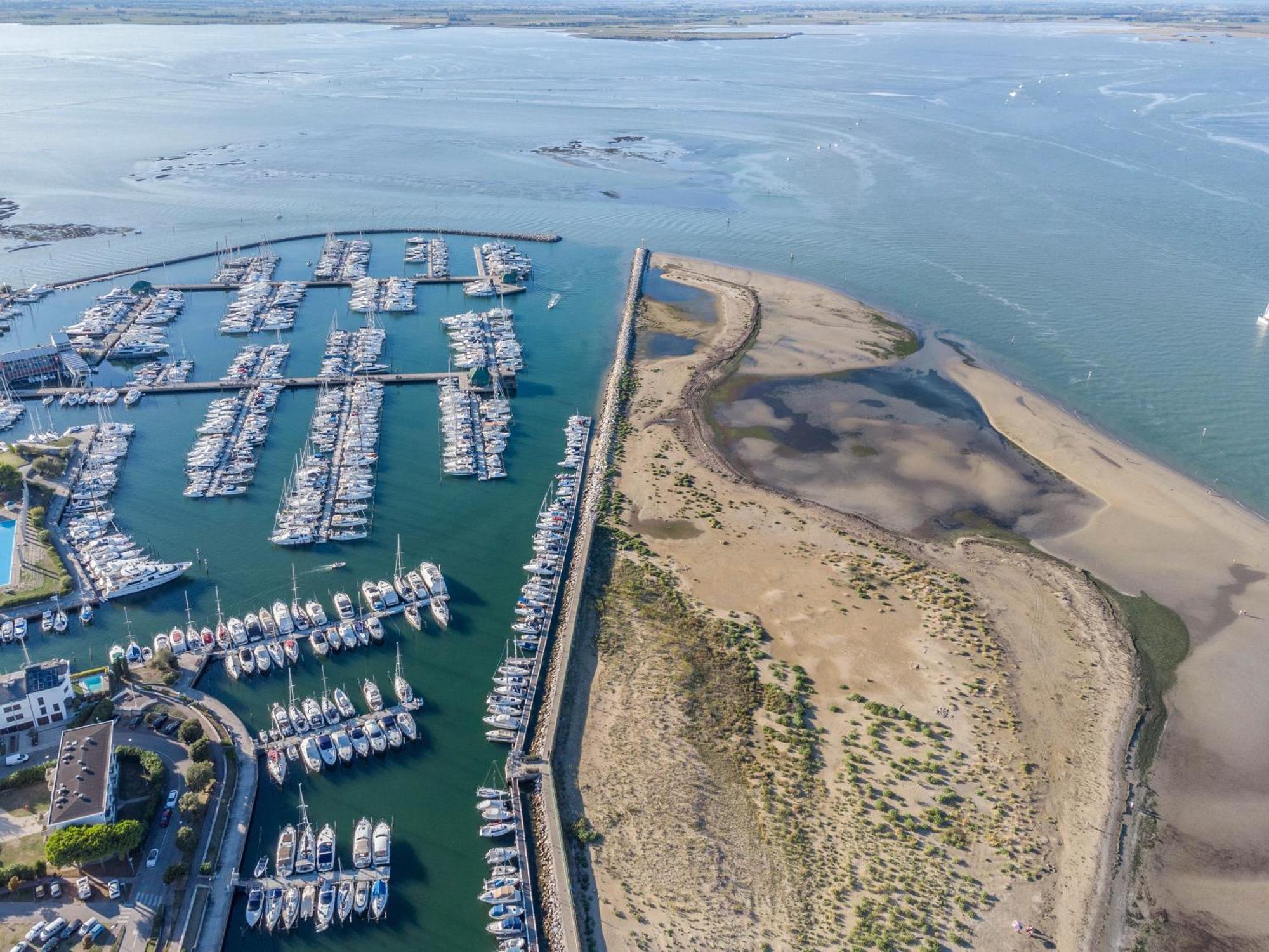 Ferienwohnung La Terrazza Sul Faro Lignano Sabbiadoro Exterior foto